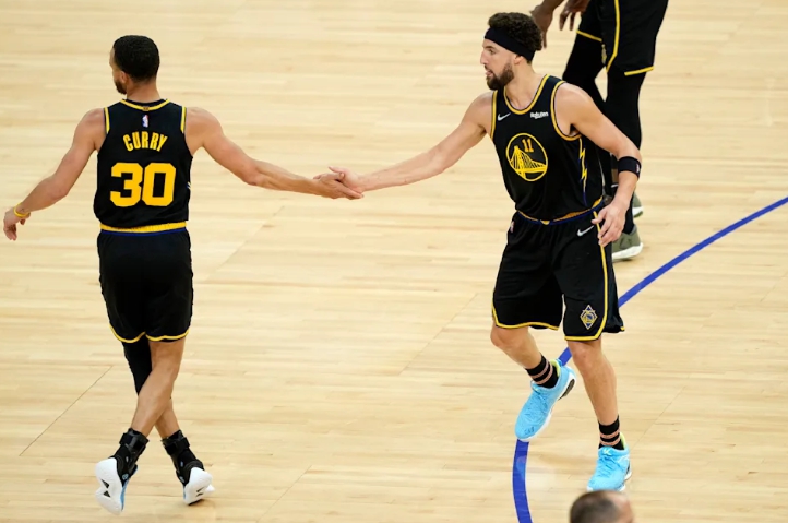 浪花兄弟Stephen Curry與Klay Thompson領軍，金州勇士挺進NBA總冠軍戰。