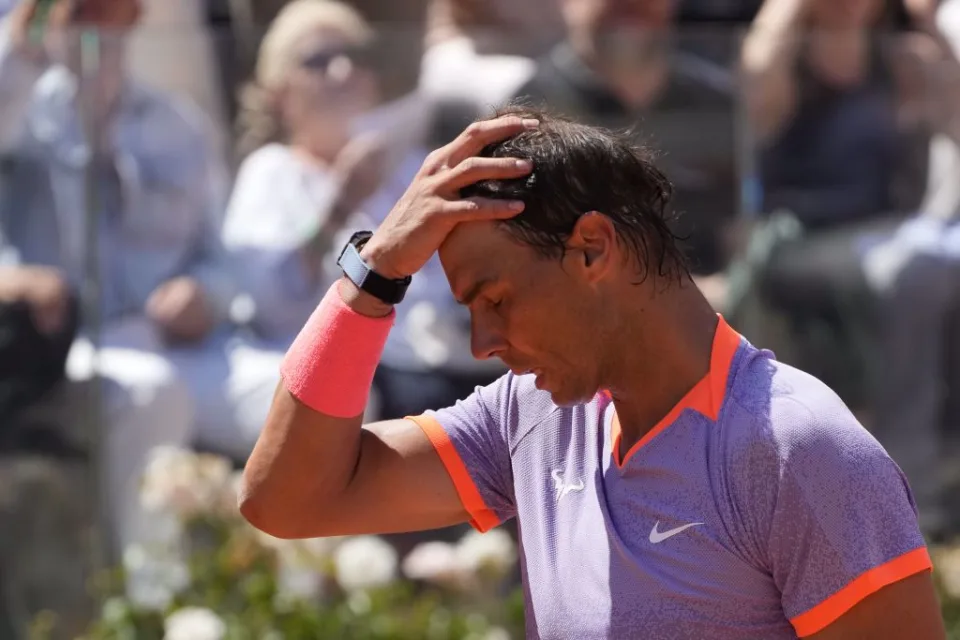 西班牙網球巨星「蠻牛」納達爾（Rafael Nadal）計劃今年參加他職業生涯中的最後一次法國公開賽。然而，在羅馬大師賽的第二輪比賽中，他以6-1、6-3直落二敗給胡卡茲（Hubert Hurkacz），納達爾感覺狀態不佳，這讓他是否能如期參加兩周後的法網（5月27日）變得不確定。